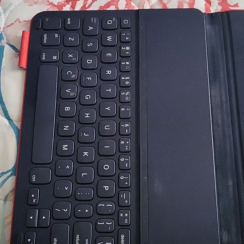 Red/Black GUC Tablet Keyboard Case